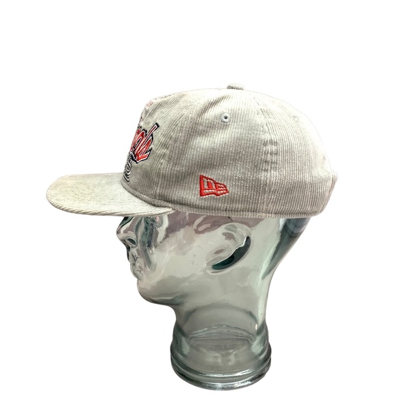 St. Louis Cardinals New Era Corduroy er Adjustable Hat - Gray Baseball - Picture 2 of 6